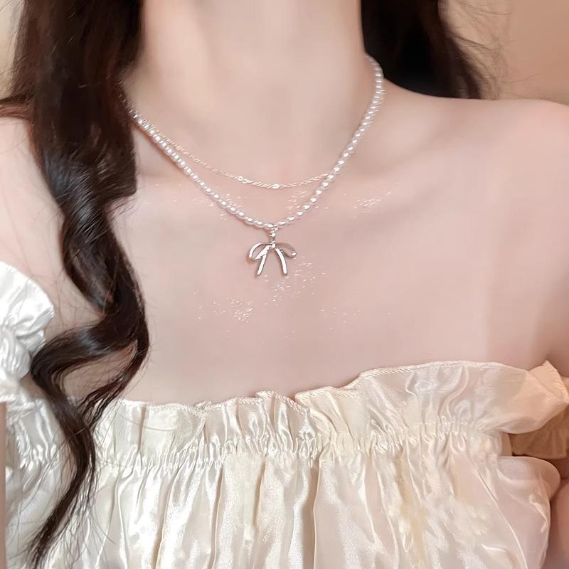 High-End Faux Pearl Bow Necklace with Double Layer Clavicle Chain