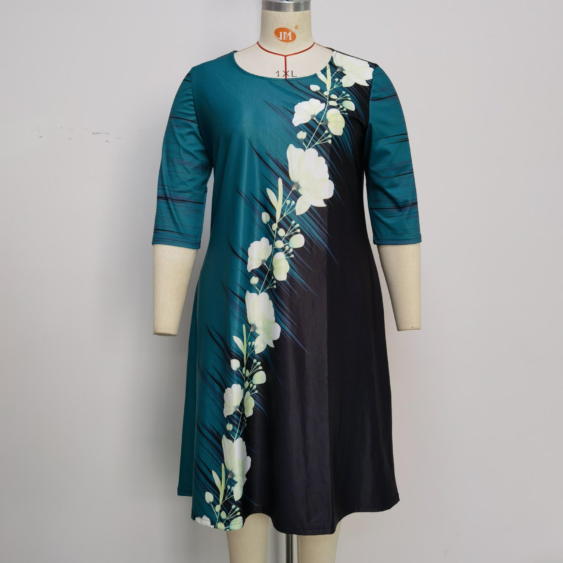 Оставайтесь модными и комфортными этим летом: Платье больших размеров с африканским — фото 5