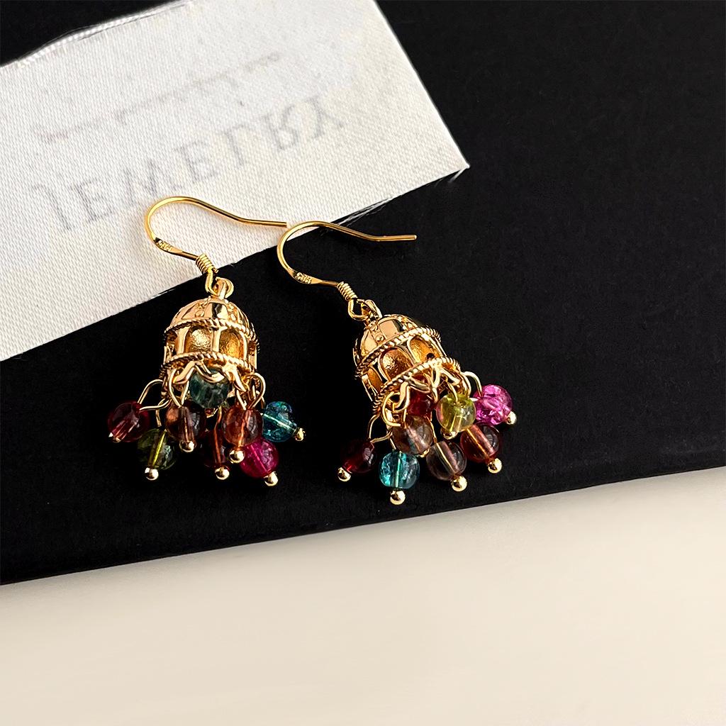 

Ретро сережки-пусети з перлами: Стиль середини століття, сміливий та висококласний для жінок