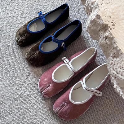 Tabi Split-Toe Ballet Flats Shoes Women Spring Autumn Velvet Buckle Strap Mary Jane Elegant Flannel Soft Ladies Loafers New In