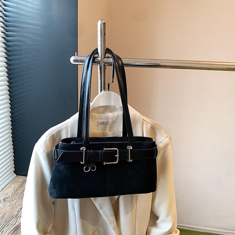 

Трендовая модная ретро матовая ручная сумка-тоут под мышкой женская осенне-зимняя новая большая вместительная сумка на плечо чёрный