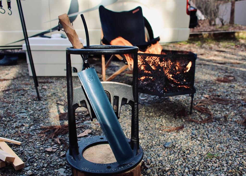 TWR Tochigi Leather Tong Fire Tongs Leather Fire Genuine Tanned Firewood Charcoal Fire Tongs Made in Camel Case, Case, Camping, Belmont, Tongs,