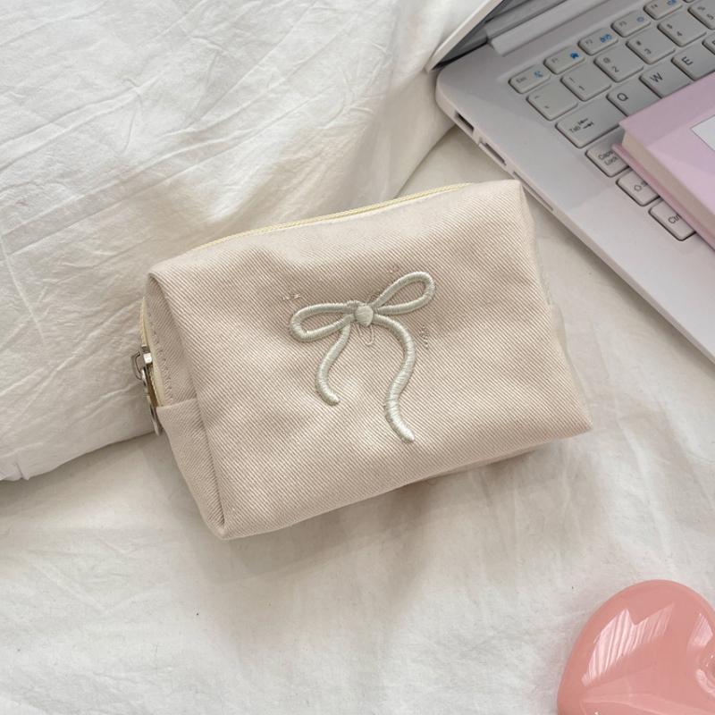 

Korean Mini Cute Square Cosmetic Bag Women Portable Earphones Lipstick Cosmetics Storage Pouch Small Makeup Zipper Bags бежевый