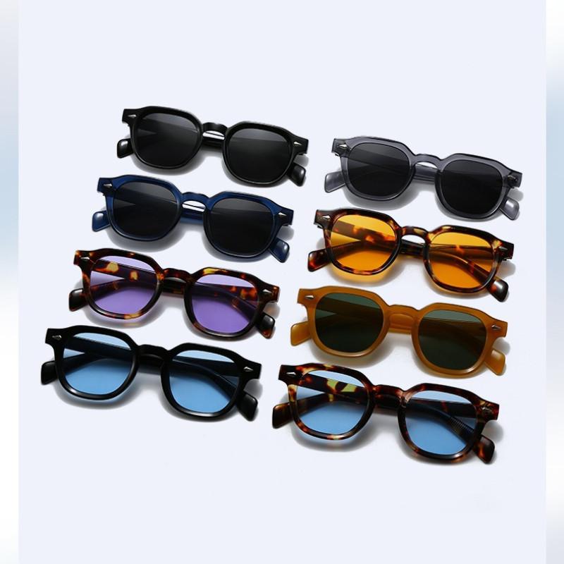 Vintage Luxury Sunglass Male Classic Rivets Square Frame Women Sunglasses Traveling Drive Eyewear UV400