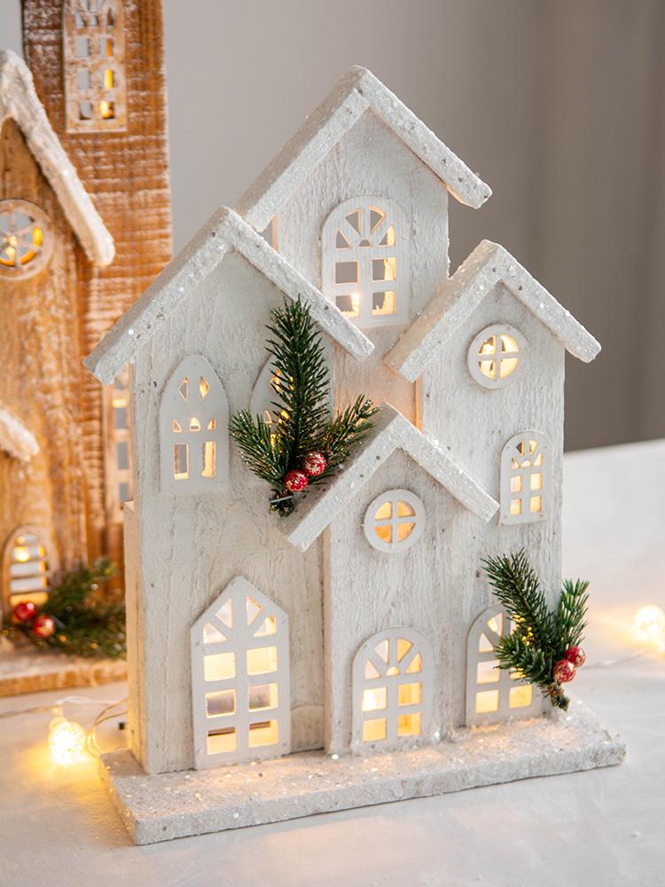 Luminous Wooden Cabin Christmas Decoration Ornament for Shopping Mall Windows