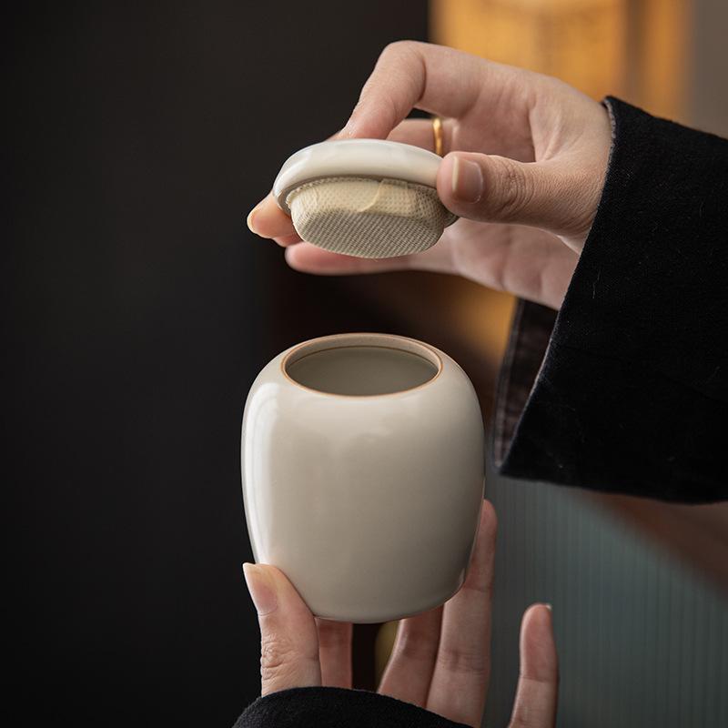 Ru kiln ceramic teacup office brewed tea cup personal cup with lid tea separation mug cup