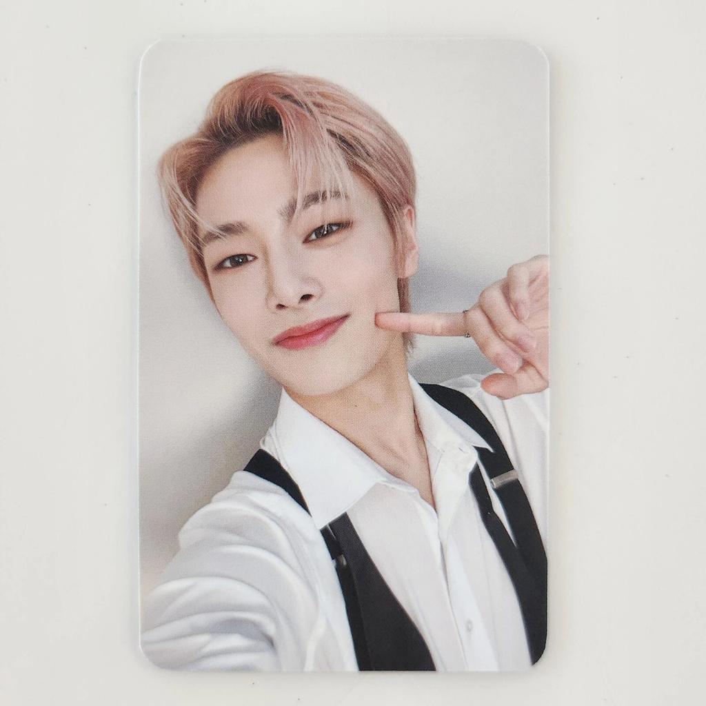 STRAY KIDS NACIFIC 17:e SKZ IN THE BLACK Dubbelsidig FOTO KORT OFFICIELL