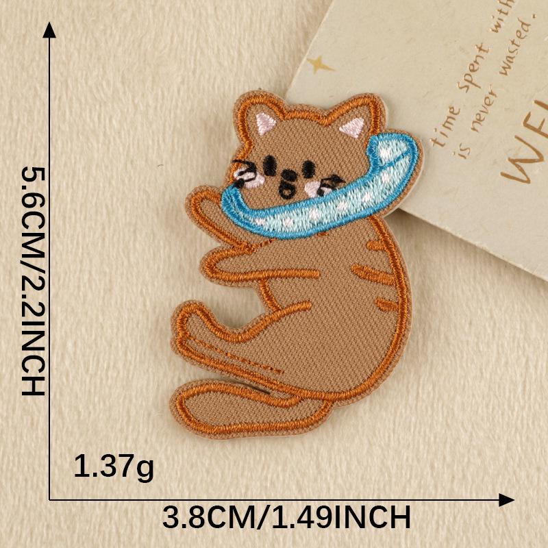 Self-Adhesive Embroidery Patches: DIY Animal Design Labels for Shoes, Hats, and Accessories