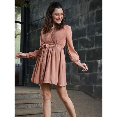 Rose Self Design Dobby Weave Wickelkleid und Gürtel