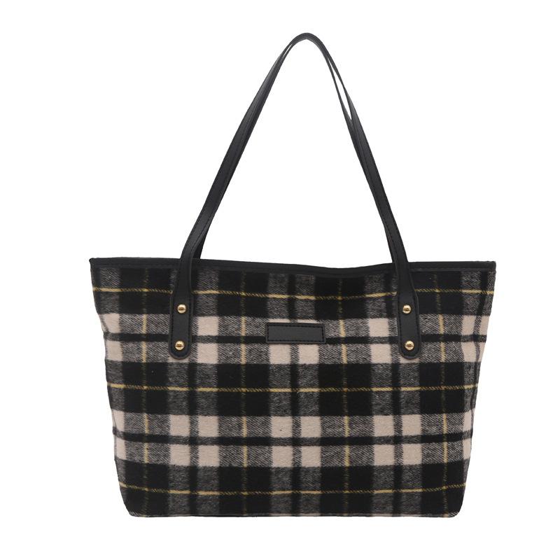 Niche Design Checkered Bag, Fashionable Tote Bag, Casual Large-capacity Single-shoulder Commuter Bag