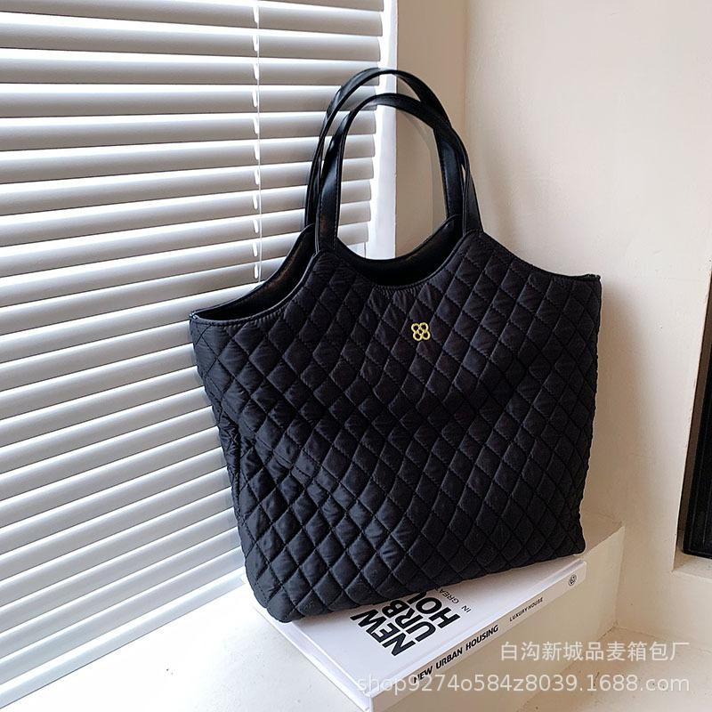 

Новая женская сумка-тоут 2025 чёрный