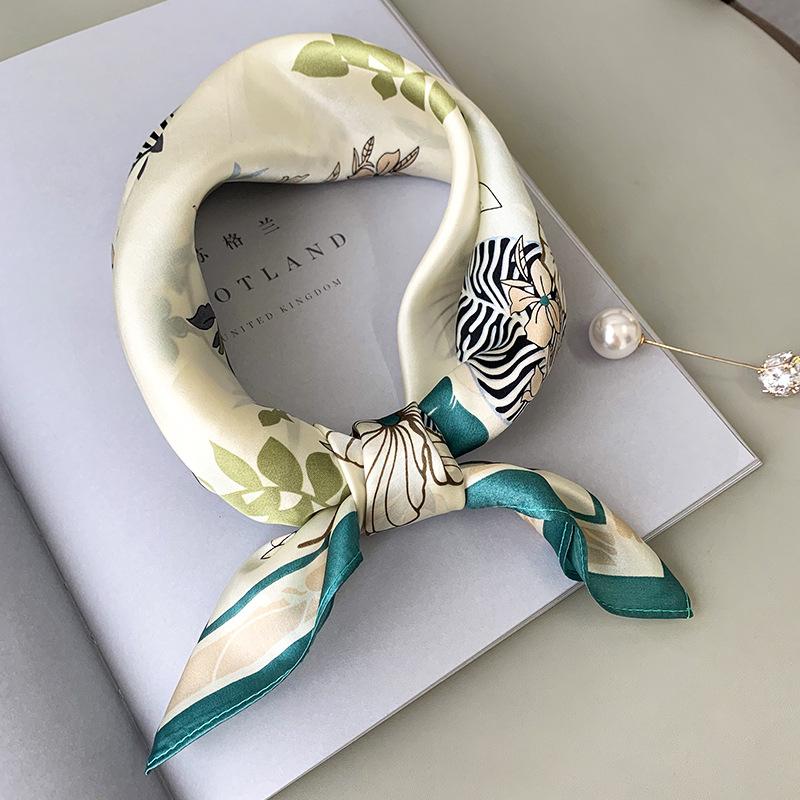 Early spring new flower pattern mulberry silk small silk scarf spot foreign style collarbone decorative scarf scarf scarf scarf