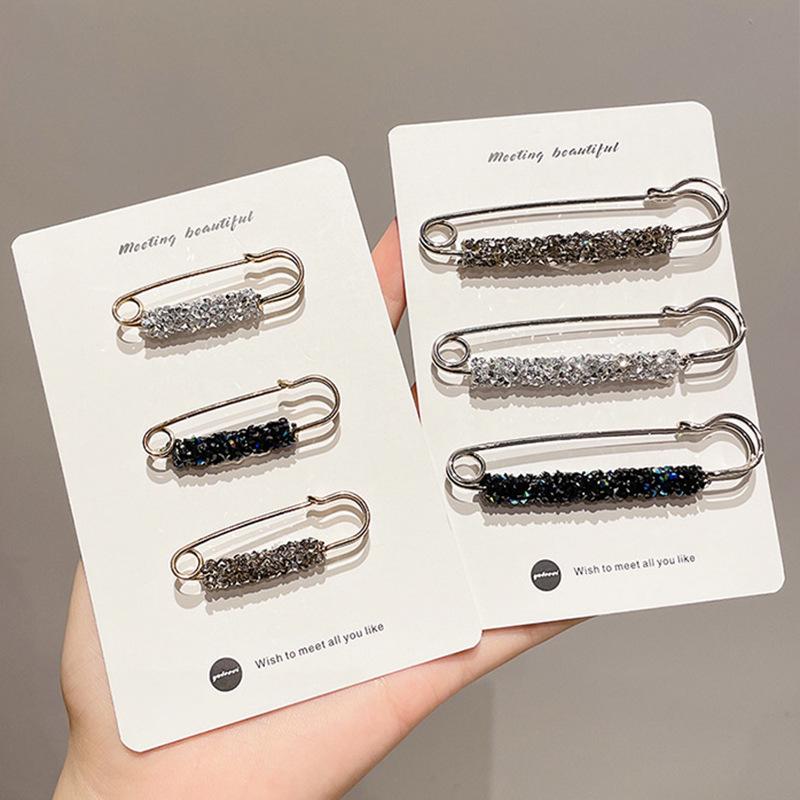 

Rhinestone Waist Pin: Anti-Exposure Brooch & Adjustable Clothing Accessory