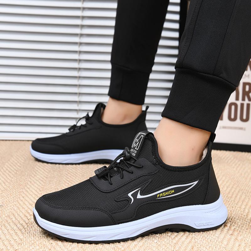 Herrenschuhe Winter neu weichsohlige bequeme Laufschuhe Ein-Pedal Mittelalterliche und ältere Vaterschuhe Herrenmode lässige Baumwollschuhe