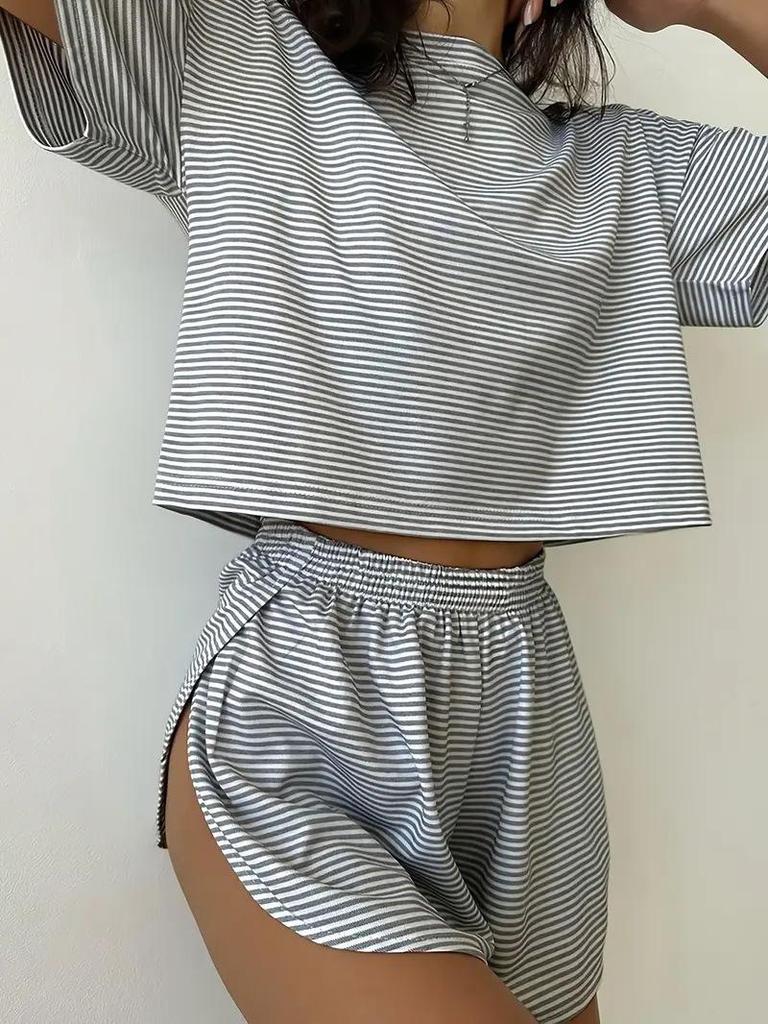 2026 Summer Women's Casual Two-Piece Set: Solid Color, Short-Sleeve Top & Elastic Waist Shorts