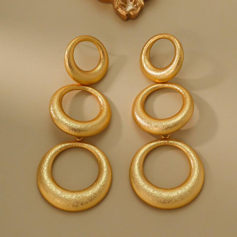 Европейские и американские серьги Ретро круглые серьги с бахромой Не выцветающие круглые гвоздики Премиум