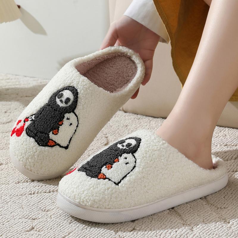 Fashion New Winter Cute Printed Halloween Slippers Women Soft Plush Warm Indoor Home Slippers Woman Lightweight Non Slip Bedroom Slides