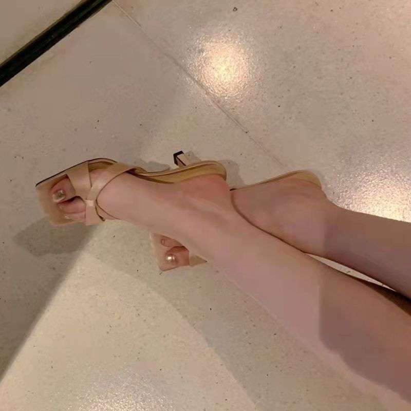 French retro temperament high-heeled sandals summer 2025 new retro wear-resistant open-toed square-heeled cool slippers