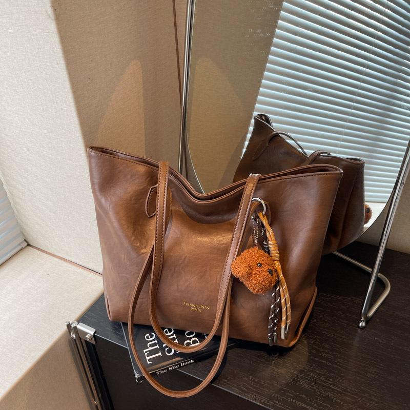 Large-capacity Bag Women's Autumn and Winter New Simple and Fashionable Shoulder Bag Commuter Tote Bag