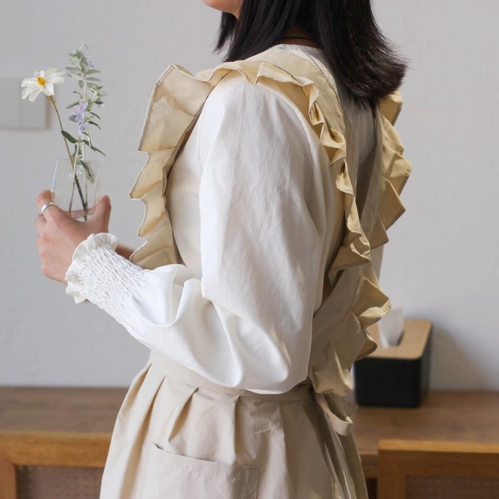 Waterproof Sleeveless Apron For Kitchen And Art With Ruffled Style Crossback