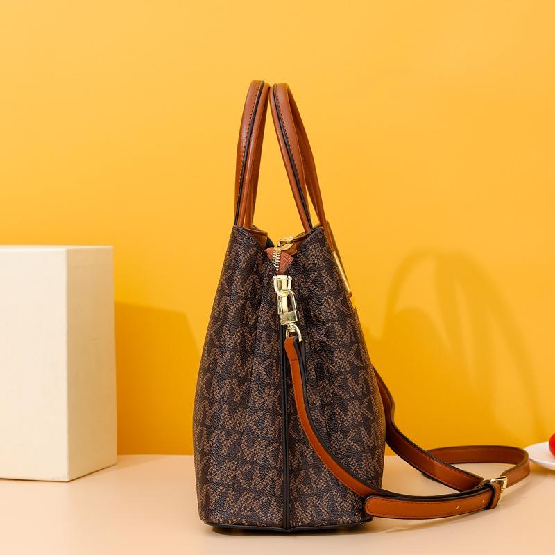 Spring and Summer New Women's Bags Fashion Printed Letter Handbags Retro Large-capacity Tote Bags Shoulder Messenger Bags