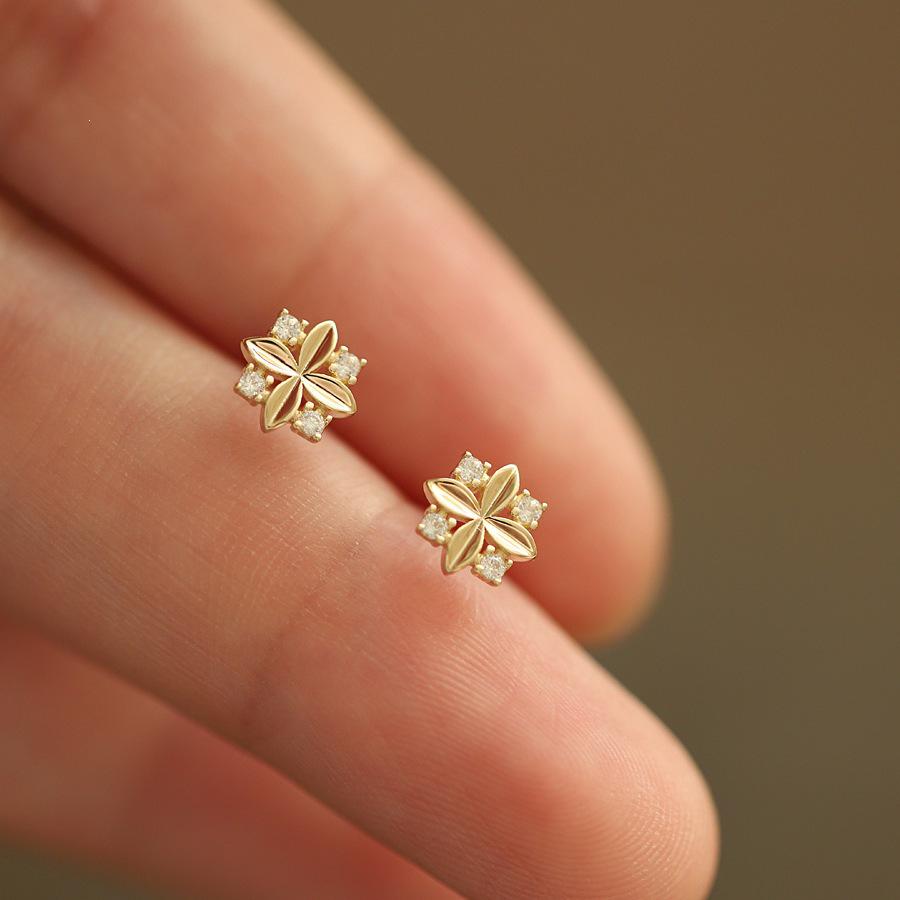 Elegant Rhombus Zirconia Cross Flower Stud Earrings, S925 Sterling Silver, Gold-Plated, for Women Gold Pair (with Silver Ear Plugs)