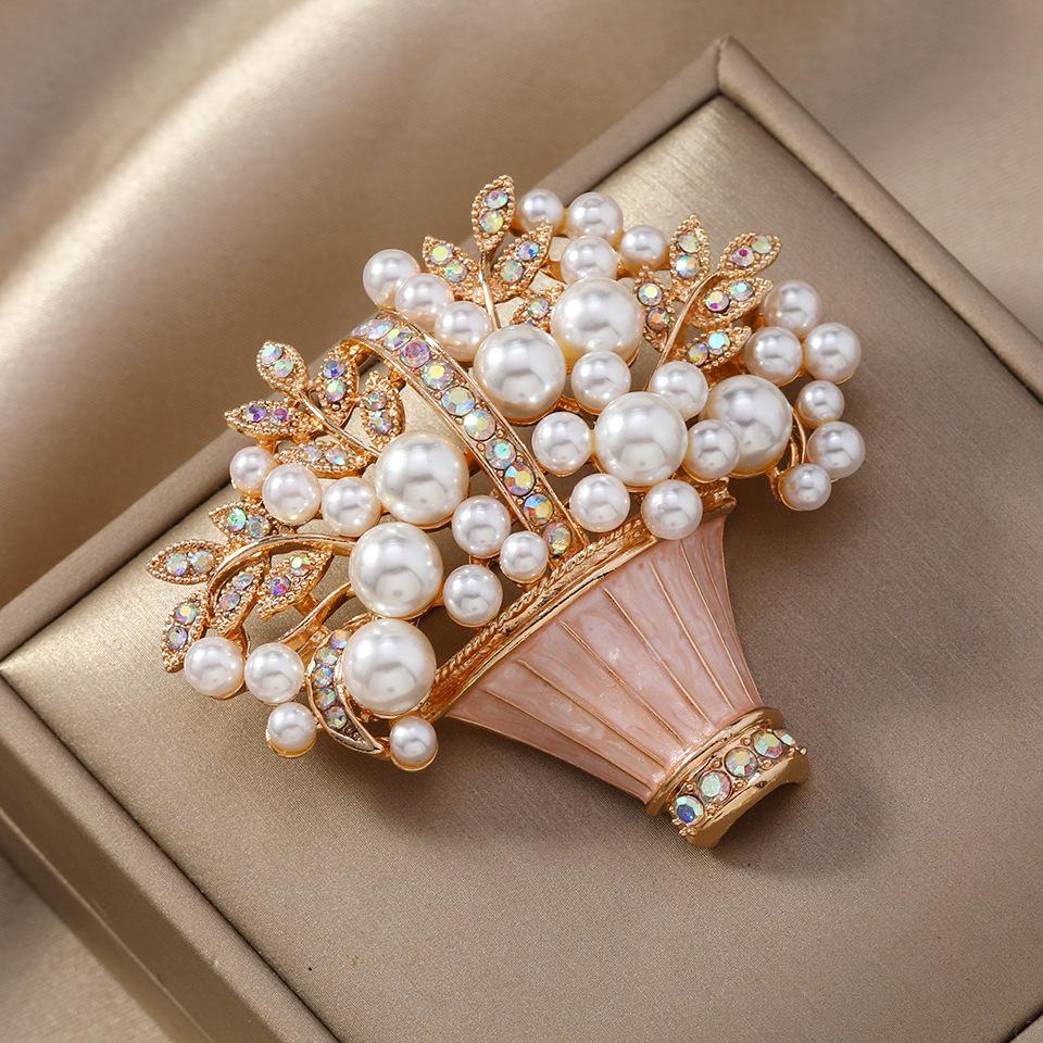 Glazed Pearl Flower Brooch Fashion Flower Basket Pin Medieval Vintage Personality Accessories