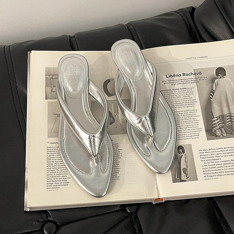 Retro Temperament Pointed Slope Heel Flip-flops Women's Summer New Outer Wear Temperament Toe Cool Slippers Women's Summer