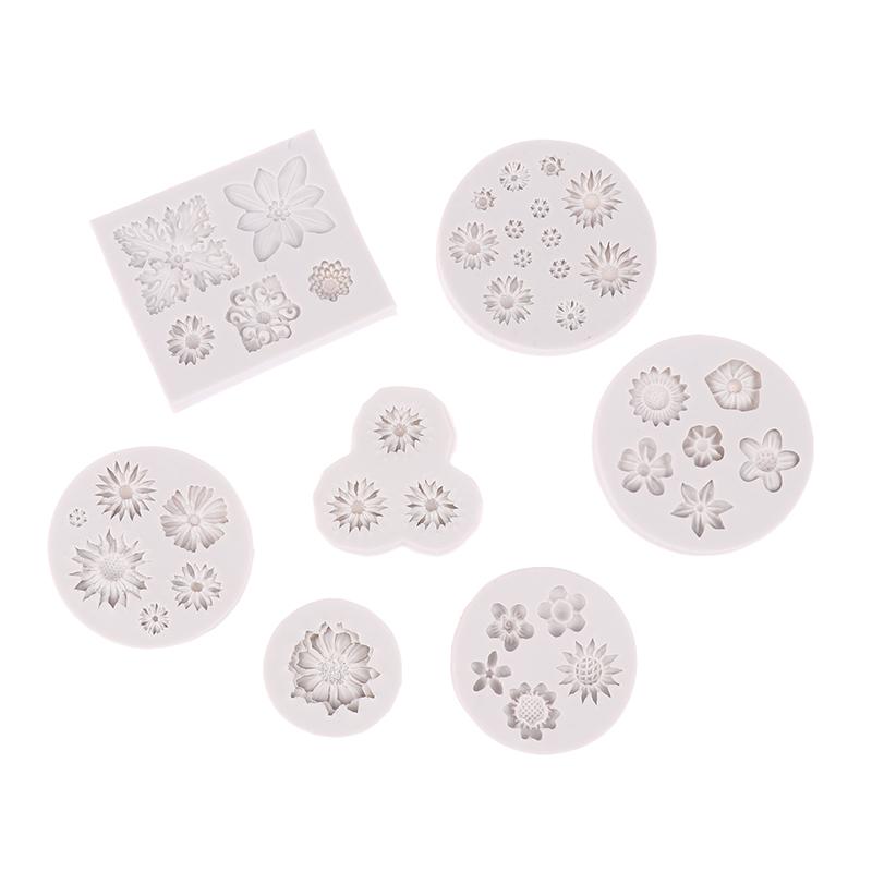 3D Mini Prästkrage Blomma Silikonform Diy Fondant Tårta Dekoreringsverktyg Bröllop Födelsedag Fest Choklad Godis Bakverk Bakform