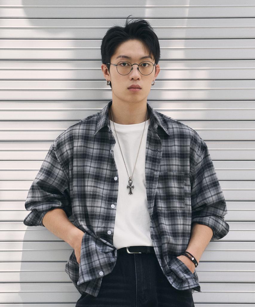 Beokeuldaun Oversized Graphic Check Shirt (Mixed Grey)