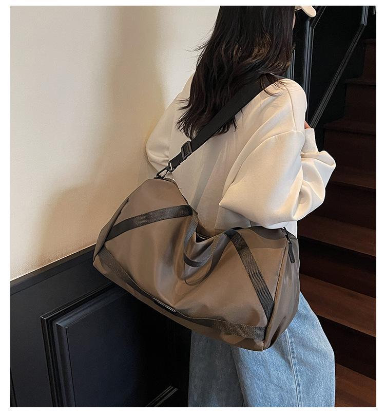 Lightweight Large-Capacity Travel Bag: Perfect for Maternity, Gym, Short Trips, or Students