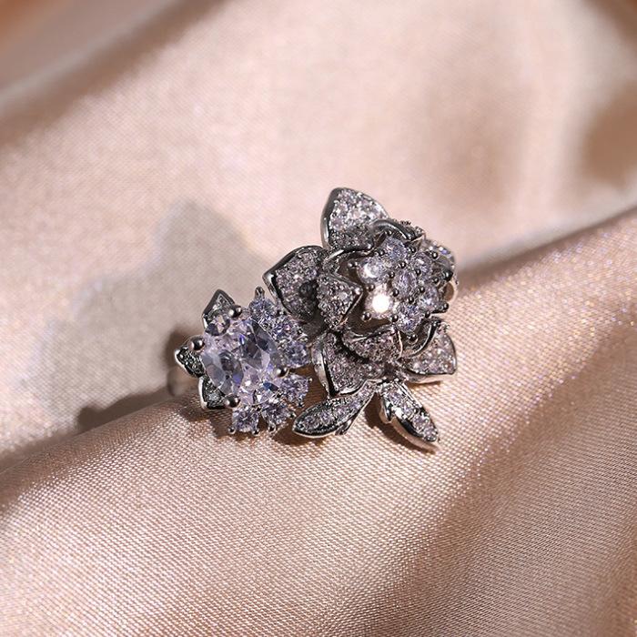 Creative Flower Necklace Set Earrings Necklace Three-Piece Zircon Jewelry Set