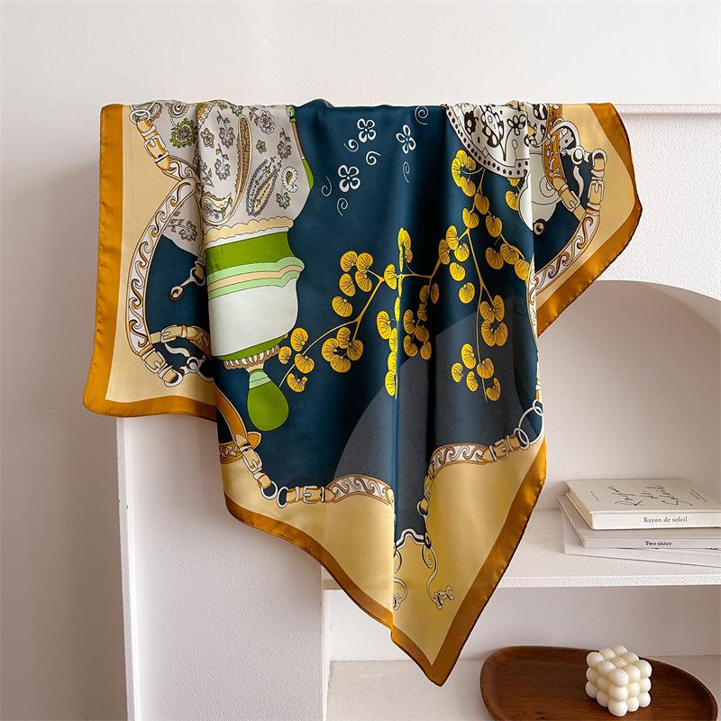 Spring and Autumn New 71cm Small Square Scarf Simulation Silk Scarf Headscarf Flower Printing Neck Protection Scarf Professional Scarf Scarf Scarf