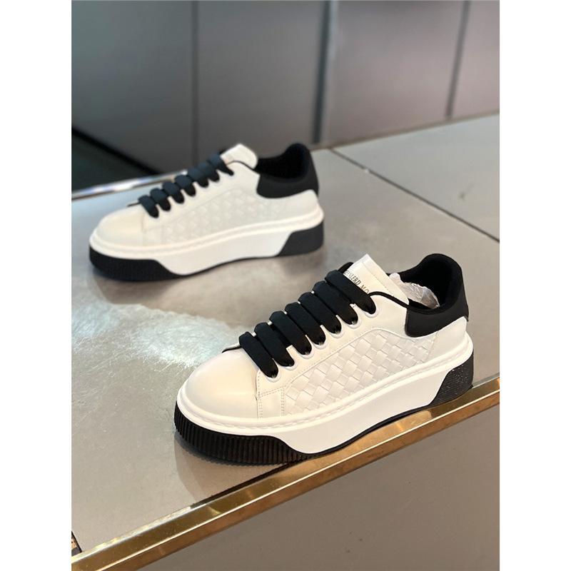 Spring and summer new thick-soled leather breathable board shoes comfortable sneakers bjd