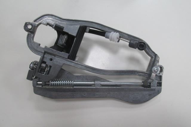 

For BMW X5 E53 2000 2003 2004 2006 Front Door Exterior Opening Handle Mechanism Left A51218243615