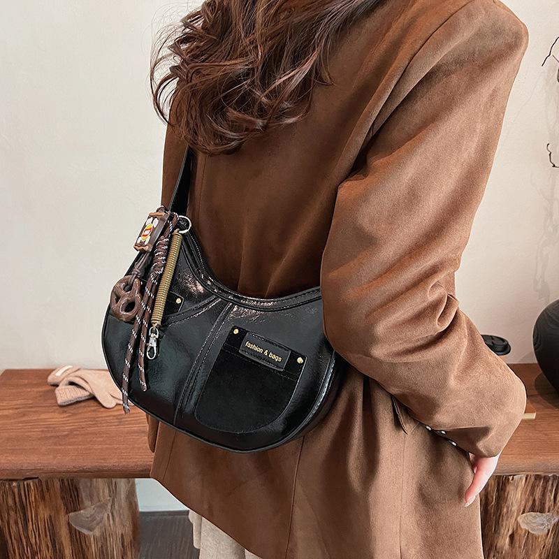 Сумка Chic Crescent Retro Underarm: Женская стильная, универсальная сумка через плечо высокого класса black. 26*7*19 чёрный