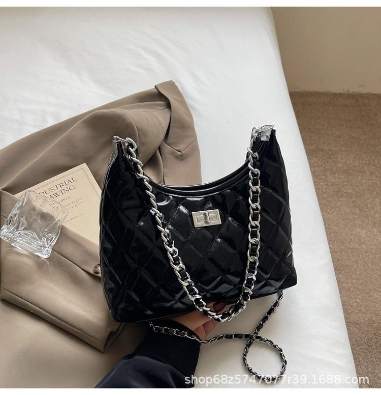 Rhombus Chain Bag Women's Spring and Summer 2025 New Fashion Niche Shoulder Messenger Bag High-end Bucket Bag