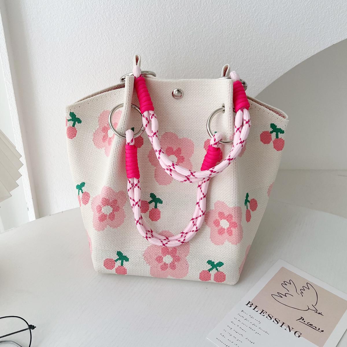 Японская и корейская Ins Niche Design Вязаная женская сумка для путешествий с фотографией Сумка-ведро 2265₽