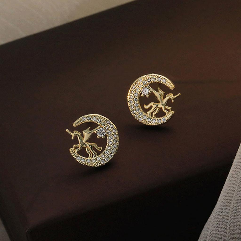 Temperament Cute Inlaid Rhinestone Flying Wings Horse Moon Stud Earrings For Women Men Dainty Horse Animal Star Earring Jewelry