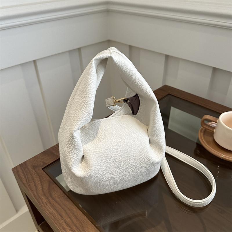 

Chic Soft Pu Fashion Crinkled Handbag For Spring Stylish Versatile Shoulder Crossbody Bag Small белый