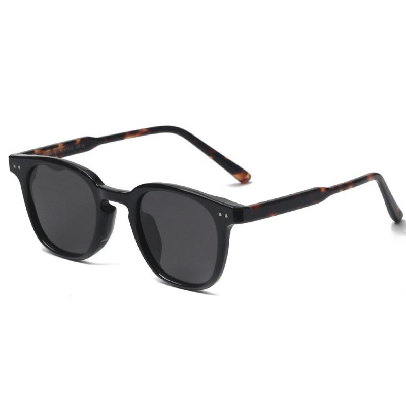 

Korean Version of TR Frame Plate Foot Polarized Sunglasses Men s Rice Nail Square Sunglasses Women s Tide Sunglasses