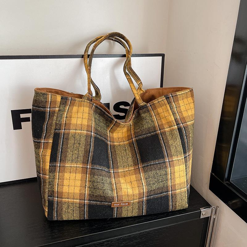 Bag Large Capacity Women's Commuter Plaid Shoulder Bag High-end Sense Women's Bag Korean Version Niche Versatile Tote Bag
