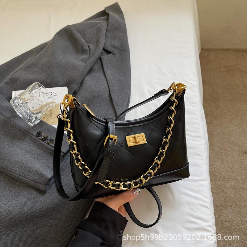 

Retro diamond chain tote bag women s summer new commuter versatile shoulder messenger bag tide чёрный
