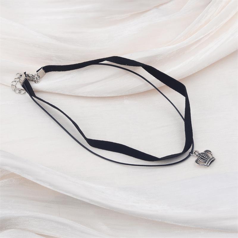 Black Faux Leather Velvet Chokers for Women Short Chain Small Necklaces Punk Skeleton Hand Pendants Collar Christmas Gifts
