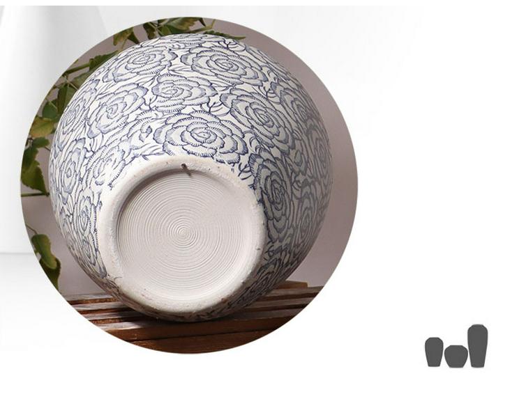 Chinese Retro Blue and White Porcelain Vase for Floral Arrangements