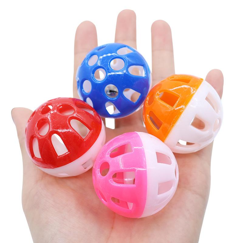 Cat toy ball self-hi cat toy bell ball will move to relieve boredom hollow tease cat pet toy ball cat Three balls per pack.