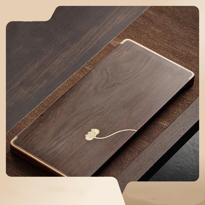 Minimalistische Teeablage aus massivem Walnussholz