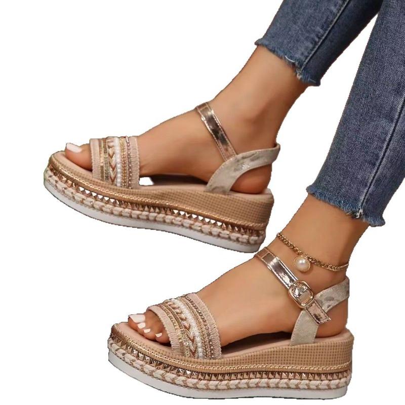 Spot 2026 Summer New Large Buckle Slope Heel Fashionable and Comfortable Thick Bottom Bright Face Women's Sandals