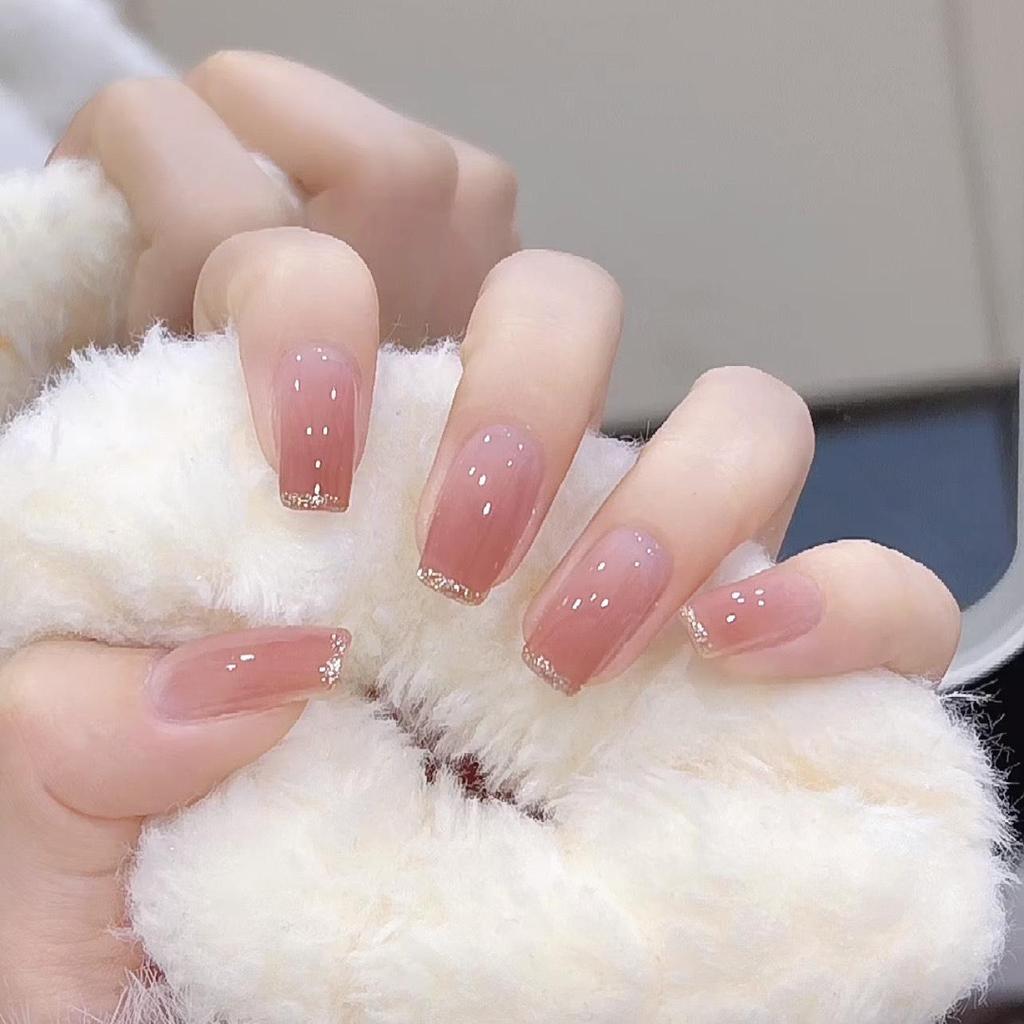 Simple French Gradient Detachable Press-On Nails: Short, Whitening False Nail Tips.