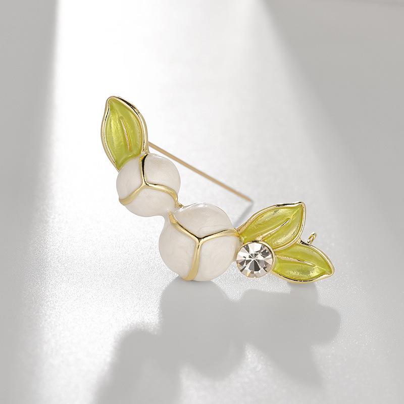 Bo Xin Yun Korean Rhinestone Magnolia Brooch with Enamel Green Leaves - Elegant Floral Pin